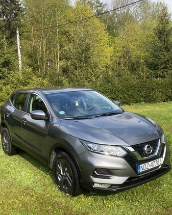 Nissan Qashqai cena 62900 przebieg: 65000, rok produkcji 2017 z Działdowo małe 172